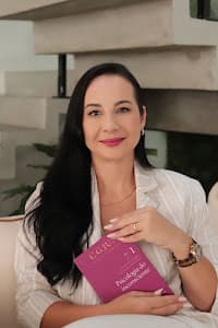 Tatiana Dare - Psicóloga Psicanalista na Zona Norte | Santana em null