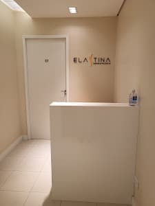 Clínica de Estética Dellas em null