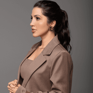 Dra. Giovana Falbo | Harmonização Facial Itaim Bibi em null