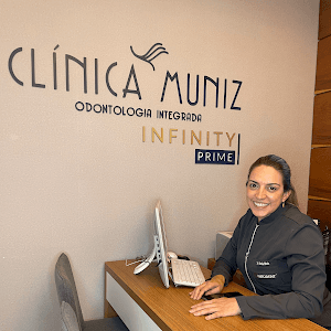 Implantes Dentários | Dentista | Clínica Muniz | Itaim Bibi - SP em null