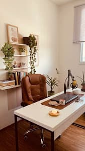 Psicóloga Hemily Marques em null