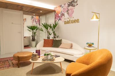 Clinica Natuee em null