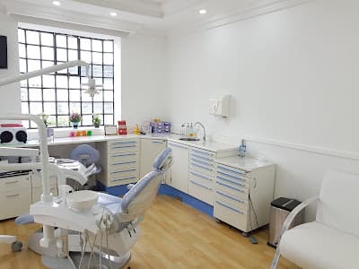 Dra. Márcia Félix - Sorrimais odontologia em null